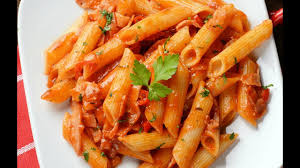 La crema di peperoni che servirà per condire la pasta si prepara in un lampo. Pasta Con Peperoni Youtube