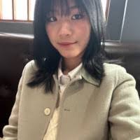 Selena Chen's Instagram, Twitter & Facebook