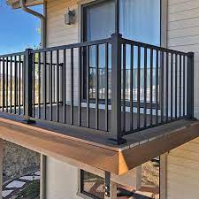 25 Well Designed Deck Railing Ideas Deck Railing Ideas Diy Metal Balcony Railing Design Balcony Grill Design Patio Railing