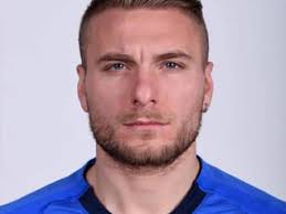 Born 20 february 1990) is an italian professional footballer who plays as a striker for serie a club lazio and the italy national team. Ciro Immobile Bio Age Net Worth Height Married Nationality Body Measurement Career