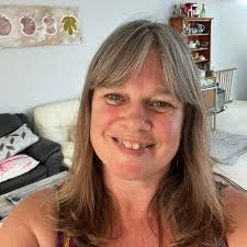 Decluttering and Organizing for a Garage Sale