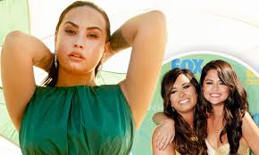 Selena gomez,demi lovato e miley cyrus by ju240101. Demi Lovato Admits She S No Longer Friends With Childhood Pal Selena Gomez Daily Mail Online