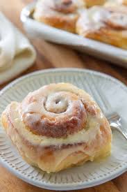 Slowly add the heavy whipping cream and vanilla. Overnight Cinnamon Rolls Truly The Best I Ve Ever Had In My Life