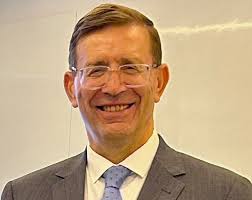 Tres universidades latinoamericanas utilizarán IA para prevenir la  deserción estudiantil en la educación superior