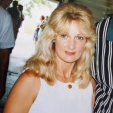 Gordon Ramsay's 5-minute melt in your mouth cake recipe