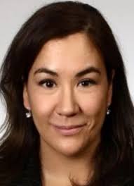 Lisa Ares's Instagram, Twitter & Facebook