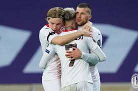 Genoa played well against juventus last time out but eventually succumbed to defeat. Hasil Liga Europa Gagal Balas Dendam Dan Butuh Menang 2 Kali Posisi Ac Milan Belum Aman Bolasport Com