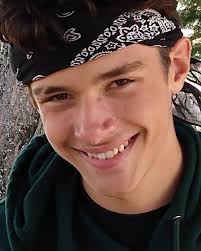 Alex Storey (@das_only_me) • Instagram photos and videos