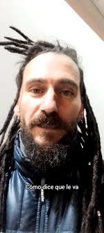 El instagramer "pelea" . . . . #FCE . #Esquel . #Jaula . #Humor . #c...