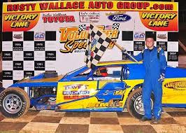 Hill leads flag-to-flag for $5,000 Volunteer Speedway 'Showdown @ The Gap  50' Ultimate Super Late Model Series victory « Volunteer Speedway