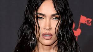 I Don't Know If Megan Fox's Bangs Are Real But I Love Them
