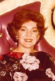 Lyn Horton's Instagram, Twitter & Facebook