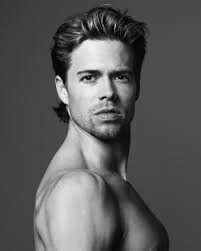 Matthew Golding's Instagram, Twitter & Facebook