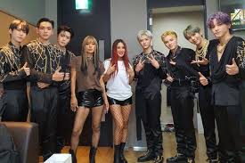 Nct U Meets Up With Lee Hyori And Uhm Jung Hwa Doyoung Gets Adorably Excited Soompi