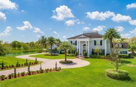View pictures of homes, review sales history, and use our detailed filters to find the perfect place. 5 Bedroom Houses For Sale In Florida Buy Five Bed Villas In Florida