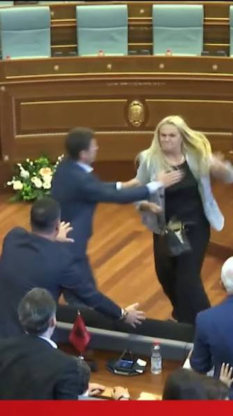 Arbërie Nagavci – Dy standarde, një opozitë