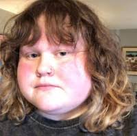 Gail Asher's Instagram, Twitter & Facebook