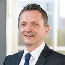 Diese beträgt bei einer restlaufzeit von mehr als zwölf monaten ein prozent der restschuld, bei weniger als einem jahr 0,5 prozent der restschuld. Christian Reck Head Of Treasury Financial Institutions Oyak Anker Bank Gmbh Xing