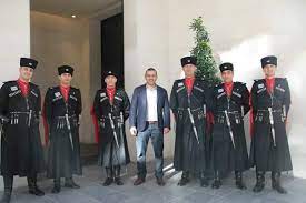 من هي زوجة السفير السعودي في المانيا التي أثارت جدلاً مؤخراً؟ حيث ازداد البحث مؤخراً على معلومات حول زوجة السفير السعودي في ألمانيا، بسبب إثارتها الجدل وأصبحت حديث رواد مواقع التواصل الإجتماعي، لهذا سوف نتعرف وإياكم. Ù…Ø­Ù…Ø¯ ÙØ§Ø±ÙˆÙ‚ Ø¹Ø¨ÙŠØ¯Ø§Øª Twitterren Ø§Ù„Ø¨Ø±ÙˆÙØ© Ø§Ù„Ù†Ù‡Ø§Ø¦ÙŠØ© Ù„Ø§Ø³ØªØ¹Ø±Ø§Ø¶ Ø§Ù„Ø¹Ù„Ù… ÙÙŠ Ù…ÙŠØ¯Ø§Ù† Ø§Ù„Ø±Ø§ÙŠØ© Ø§Ù„Ø­Ø±Ø³ Ø§Ù„Ù…Ù„ÙƒÙŠ Ø§Ù„Ø§Ø±Ø¯Ù†ÙŠ Ø§Ù„Ø´Ø±ÙƒØ³ÙŠ Ø§Ø³ØªØ¹Ø±Ø§Ø¶ Ø§Ù„Ø¹Ù„Ù… Ø§Ù„Ø§Ø±Ø¯Ù†