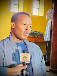 Ambo High School Miseensi Boordii Diaspora Oromiyaa obbo Lalisaa Hiikaa (  Dijital library ) mana dububbisaa Dijitaalaa Barattootaaf oolu Bakka  Bulchaan Godina Shawaa Lixaa obbo Didhaa Guddataa argamanitti deeggarsa  taasiisan. Dijital library