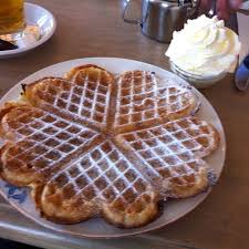 Vous Trouverez Chez Marie Siska La Meilleur Gaufre De Knokke Beaucoup D Artistes Et De Connaisseurs S Y Arretent Au Fil Des Ans Recepten