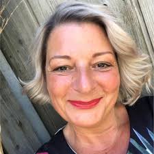 Na 2 maanden rust, afschakelen en quality time met mijn gezin ben ik deze  week volledig uitgerust en opgeladen begonnen aan mijn nieuwe job, EHS  manager bij Philips Medical Systems Nederland B.V.