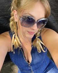 michaela (@michaelafournier) • Instagram photos and videos