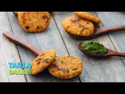 Oats Moong Dal Tikki Recipe With Step By Step Photos And Video Recipe Plus Hindi Recipe Option Oats And Moong Dal Healthy Snacks Recipes Healthy Indian Snacks