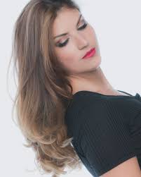 Crítica Periódico Extremadura 1 Abril 2025; “Pero la música es el alma de  este homenaje. Eva Marco, en una sustitución magistral, revive las arias  inmortales de Callas con una interpretación sólida, plena