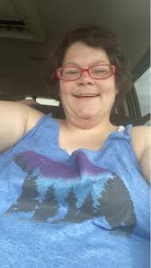 Today I'm feeling great after getting my new shirt, and I wanted to share  it with you ❤