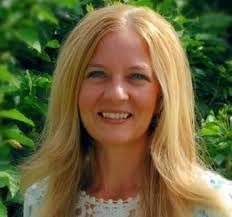 Dawn Klotz's Instagram, Twitter & Facebook