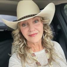 Rita Alejandro's Instagram, Twitter & Facebook