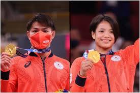 La medaglia olimpica è il principale premio assegnato agli atleti che si piazzano nei primi tre posti di una competizione olimpica. I Risultati Di Domenica 25 Luglio Alle Olimpiadi Di Tokyo