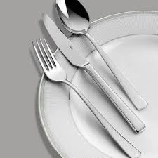 Hisar optima markasından aldığım çatal bıçak kaşık takımımın 2 yıl içinde misafirlerime kullanmam sonucunda her yerinin paslanıp sağlıksız duruma gelmesini şikayet etmekteyim. Hisar Optima 24 Parca Catal Kasik Bicak Takimi Fiyati