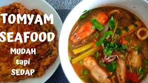 50 gm daging lembu 5 gm sotong 50 gm udang 7 cawan air rebusan ayam 6 helai daun limau purut 10 biji cili api 2 batang serai.selengkapnya, simak cara membuat bumbu tomyam rumahan. Tomyam Seafood Kiub Tomyam Knorr Youtube
