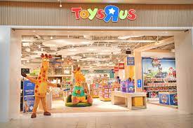 Toys R Us Is Back Here S A Look Inside Its First New Store