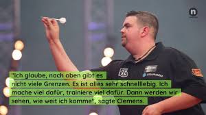 Der dartspieler | die dartspieler. Die Berufe Der Darts Profis Schon Gewusst Diese Jobs Hatten Die Darts Helden Vor Ihrer Profikarriere News De