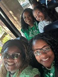 Pamela Powell (@theorgplovebling_ceo) • Instagram photos and videos