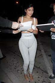 Whether she's strutting her stuff at coachella or vacationing. Shakira Camel Toe