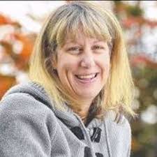 Rochelle Hunt's Instagram, Twitter & Facebook