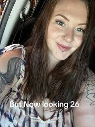 Amy Bledsoe's Instagram, Twitter & Facebook