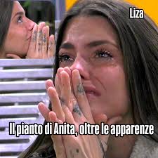 Ora Titti Scialo' ha un nuovo fidanzato, con lei in foto. Si chiama Oreste  Russo e sembra che la storia vada avanti. #temptationisland