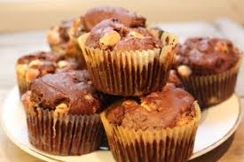 Muffins Aux Pepites De Chocolat Noir Et Blanc Recette Ptitchef Recette Muffins Pepite Chocolat Pepite Chocolat Fraise Au Chocolat