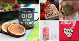 This unique gift can be added to a shelf as a decorative piece, and can be customized with a personal message from you. 25 Diy Valentine S Day Gifts That Show Him How Much You Care Diy Crafts