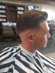 Want a cool skin fade haircut that will make you look like the classic gents that you are? Skin Fade Dubai Barber Barbershop For Men