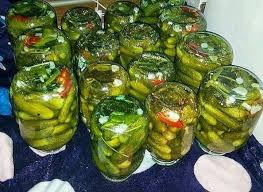 маринованные огурцы с лимонной кислотой на 3 литровую банку Zakonservirovat Ogurcy Mozhno I Na Dache S Ispolzovaniem Tolko Holodnoj Vody Takoj Sposob Konservacii Zanimae V 2020 G Konservirovanie Ogurcov Konservirovanie Recepty