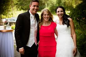 Stephanie Michael Hochzeit Auf Dem Weingut In Berneck Hochzeitssangerin Fur Ihre Trauung