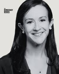Lauren Kunis is a Democracy Hero. @laurenkun is the CEO and Executive  Director of @voteriders, a nonpartisan nonprofit focused