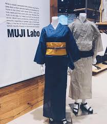 Muji labo推出的是 无关性别、年龄及体型的衣服。 与过分讲究装饰的时装保持着距离的muji labo实验室， 将孕育出未来无印良品的基本。 Ù‡Ø§ØªÙ Ø¨ÙˆØ±ØªÙŠÙƒÙˆ Ù…Ø±ÙØ£ Uniqlo Employee Kimono Dsvdedommel Com