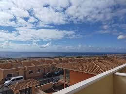 The apartment includes a living room with a kitchen, a double bedroom with a private patio, a single bedroom and a bathroom. Immobilien Urbanizacion Atalaya Park Fuerteventura Antigua Spanien Hauser Und Wohnungen Kaufen Idealista